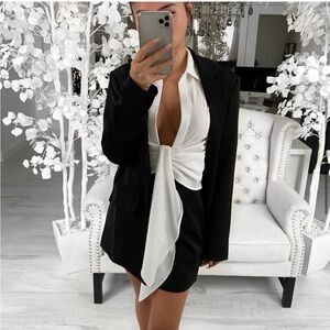 EkAttire BOYFRIEND FIT BLAZER